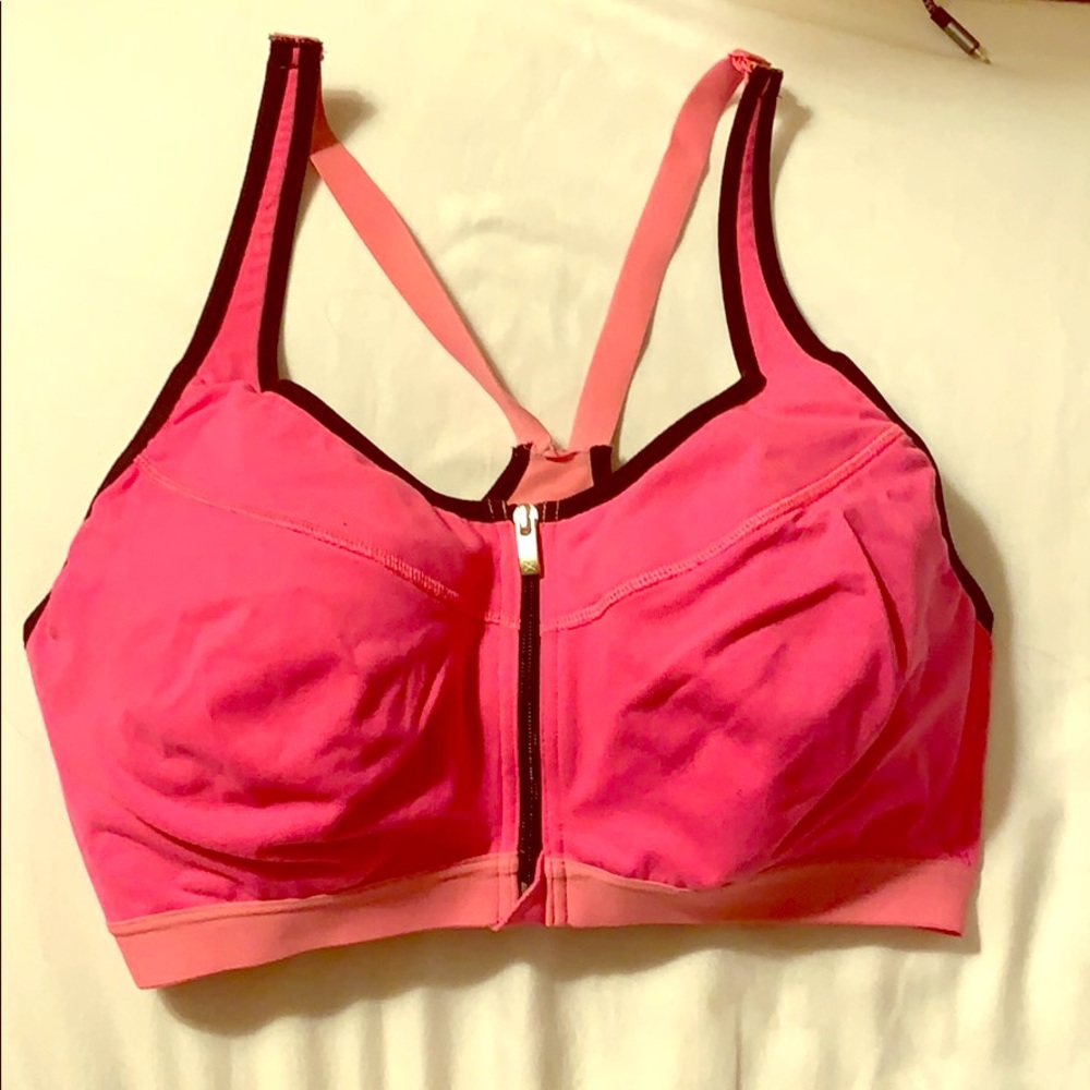 VSX Knockout sports bra size 36D